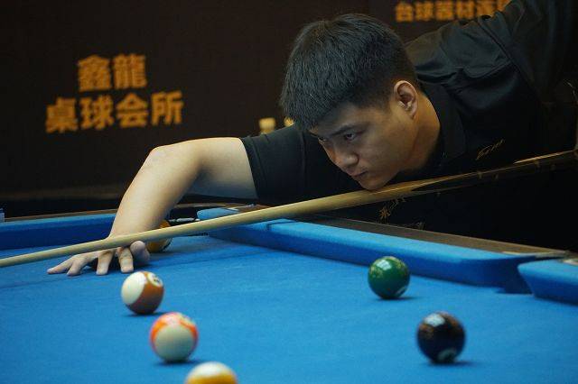 曼联队长布 曼联队长布